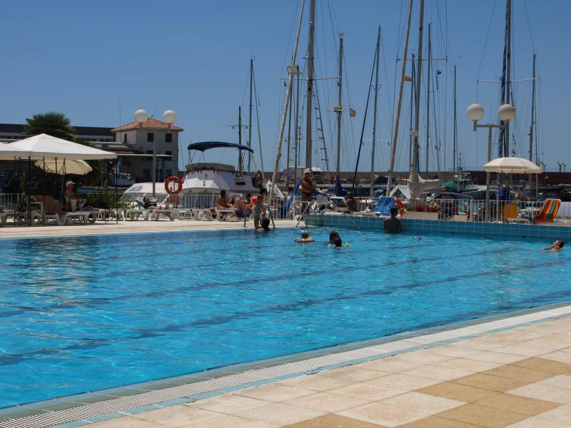 Club Nàutic d'Arenys de Mar Club náutico de Arenys de Mar518